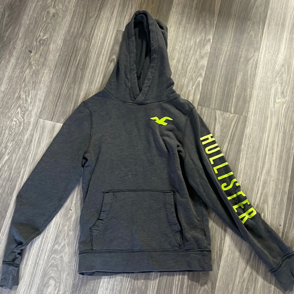Hollister gray pullover hoodie